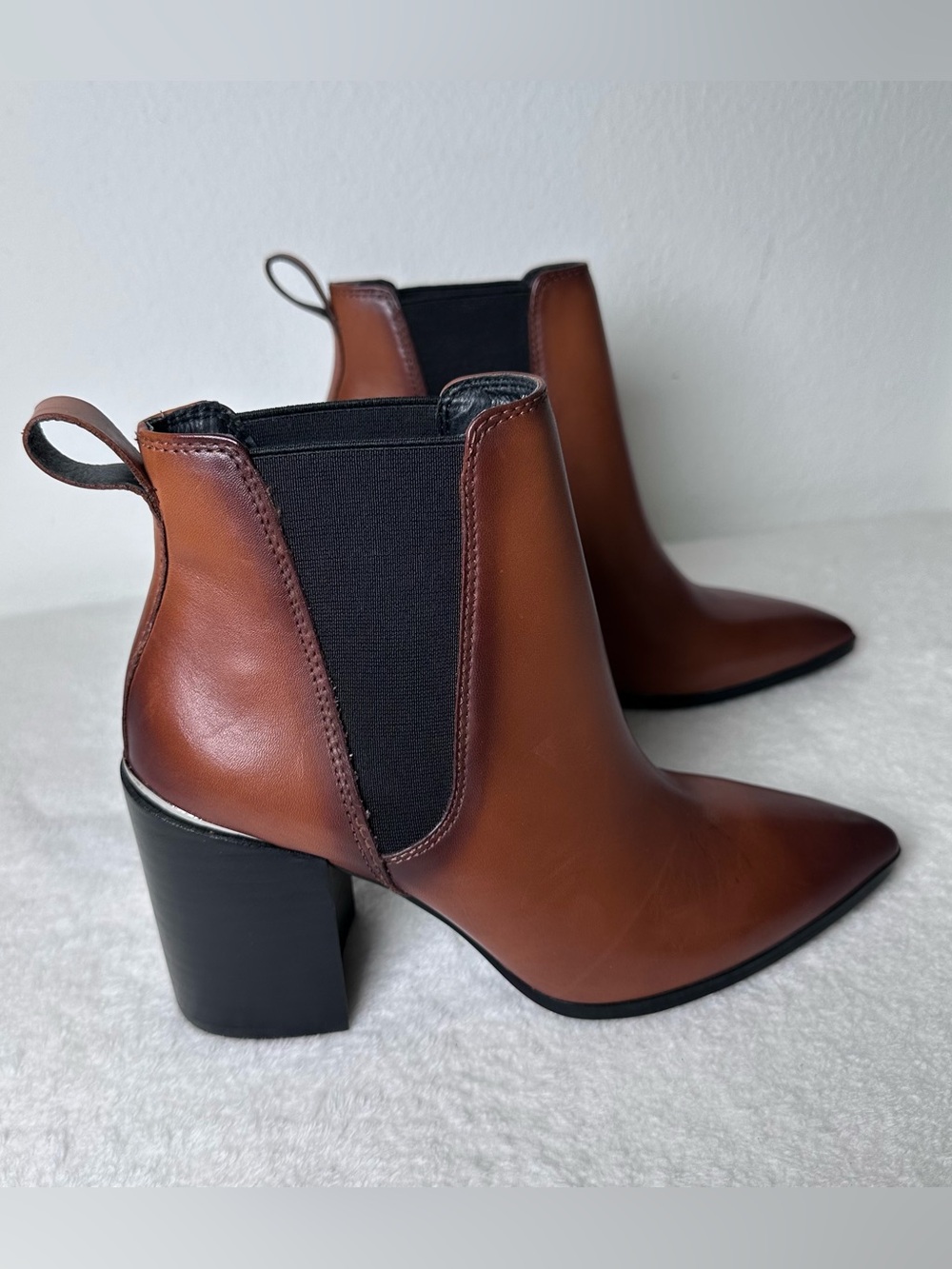 NWOB Steve Madden Knoxi Cognac Leather Ankle Bootie Pointed Toe Leather Size 7M - Picture 2 of 14
